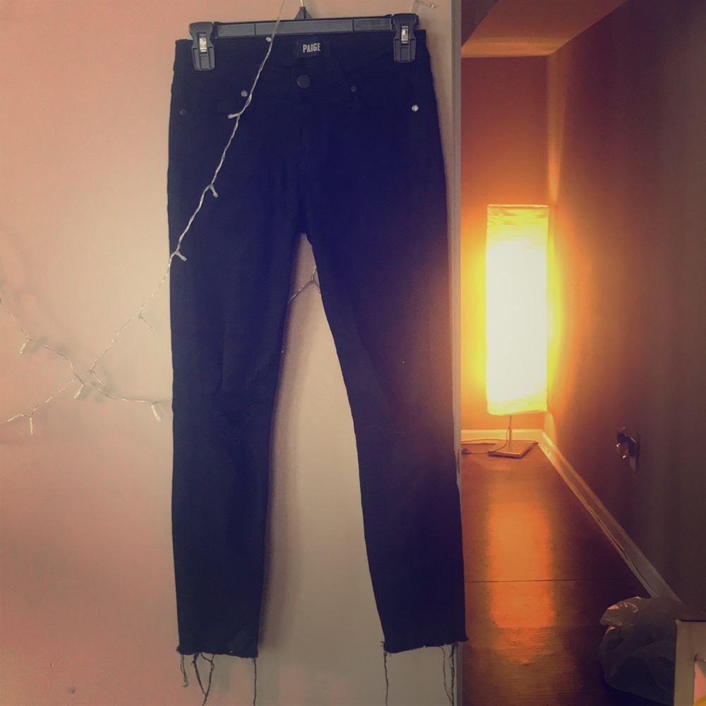 Size 25 Black Paige Distressed Crop Jeans